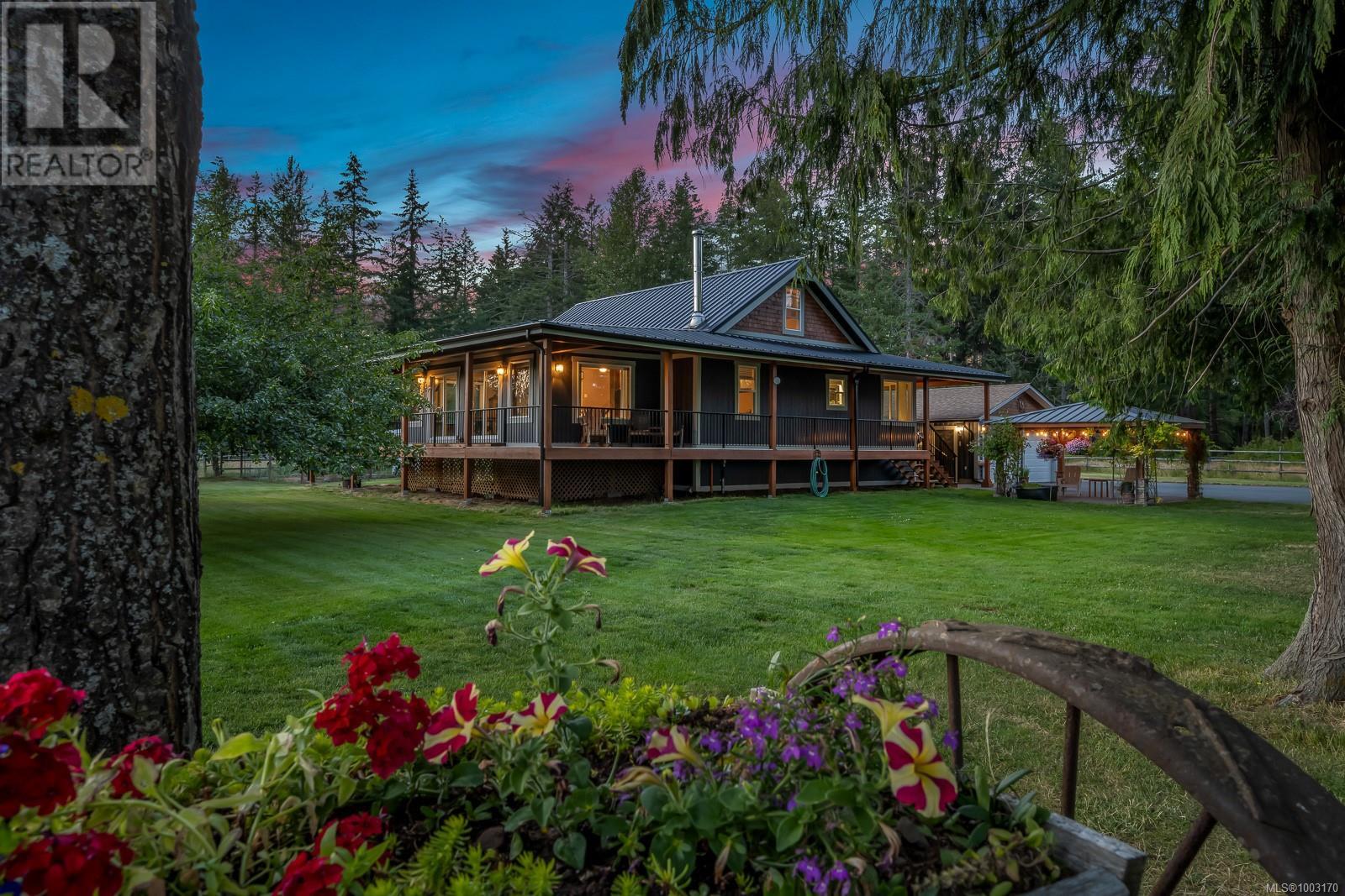 6392 Island Hwy N, Courtenay, British Columbia