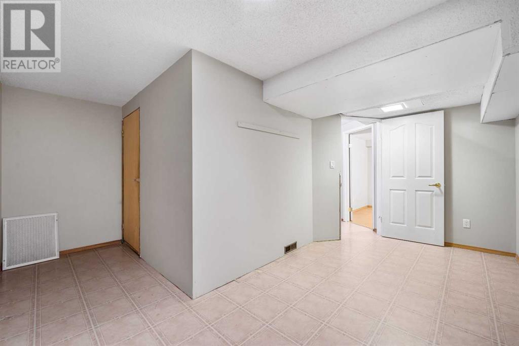 108 Pineland Place Ne, Calgary, Alberta  T1Y 3K2 - Photo 31 - A2228222