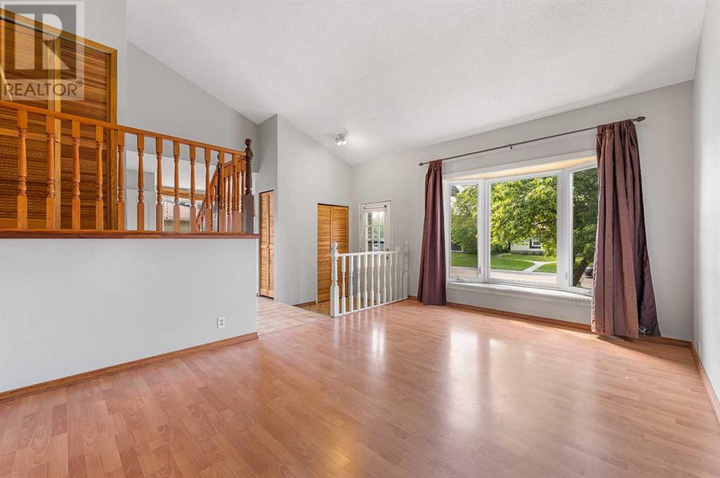 108 Pineland Place Ne, Calgary, Alberta  T1Y 3K2 - Photo 6 - A2228222