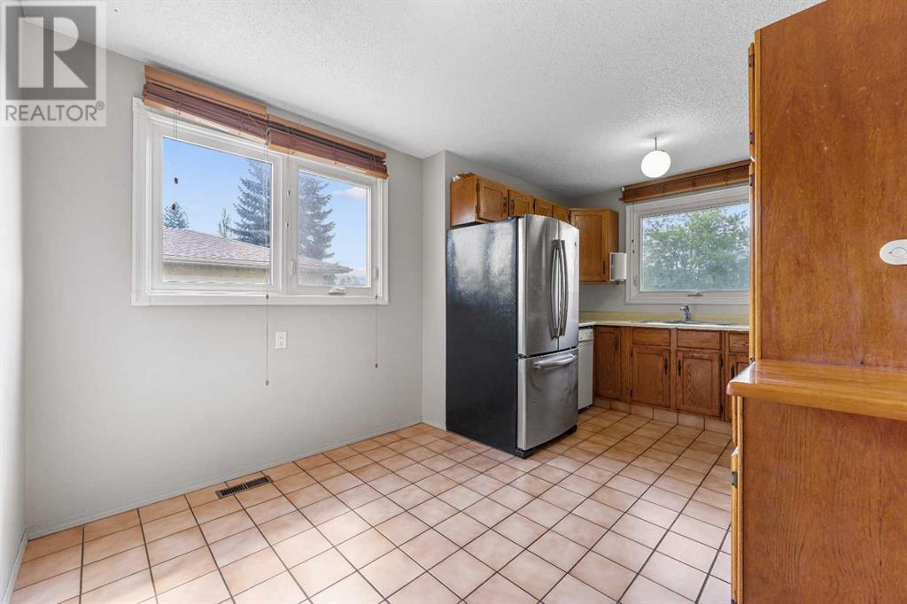 108 Pineland Place Ne, Calgary, Alberta  T1Y 3K2 - Photo 10 - A2228222