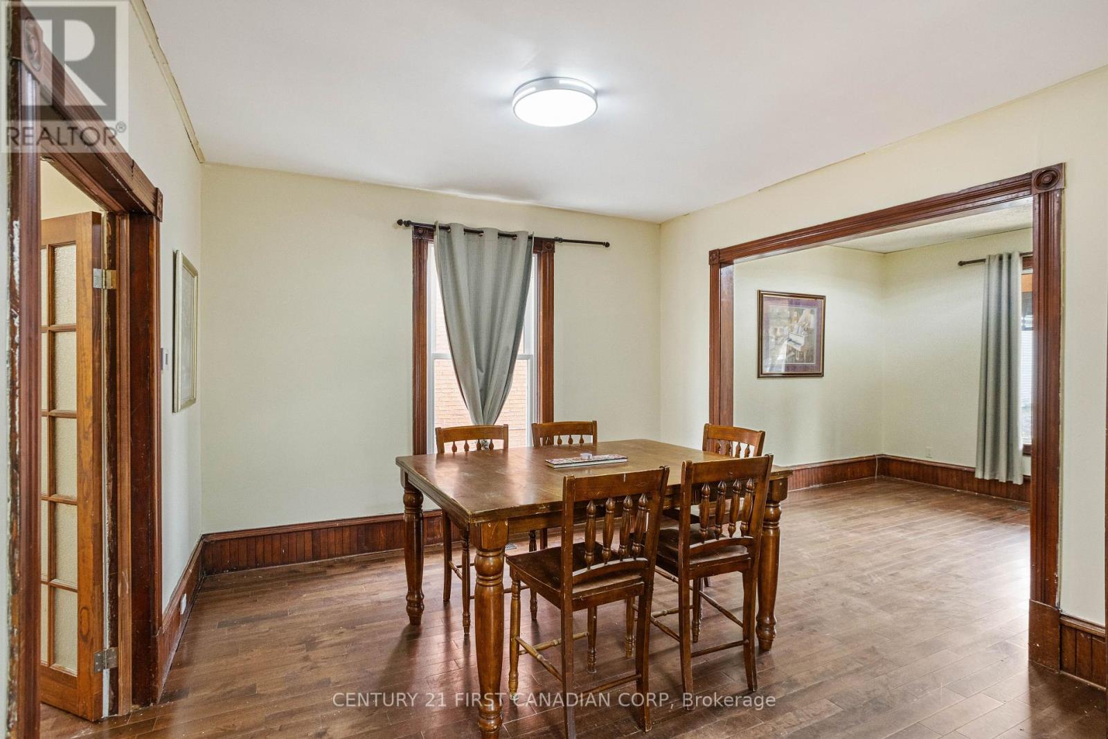 79 Scott Street, St. Thomas, Ontario  N5P 1L1 - Photo 9 - X12214135