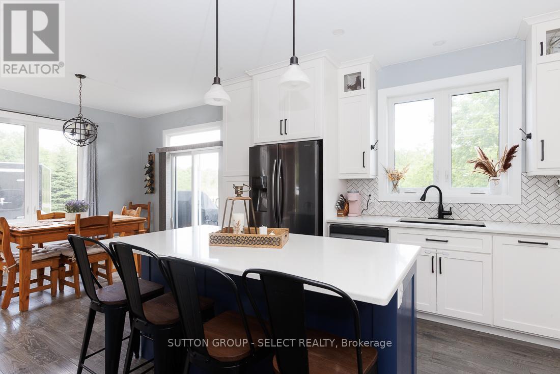 51200 Centre Street, Malahide, Ontario  N0L 2J0 - Photo 7 - X12214156
