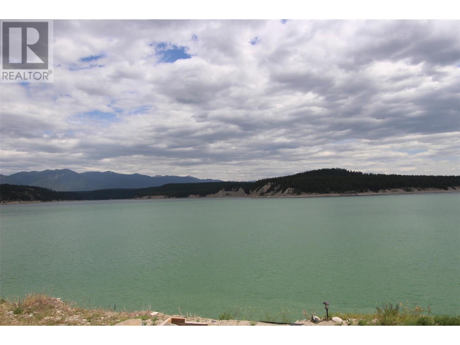 1695 Koocanusa Lake Drive, Newgate, British Columbia  V0B 1T5 - Photo 10 - 10351321