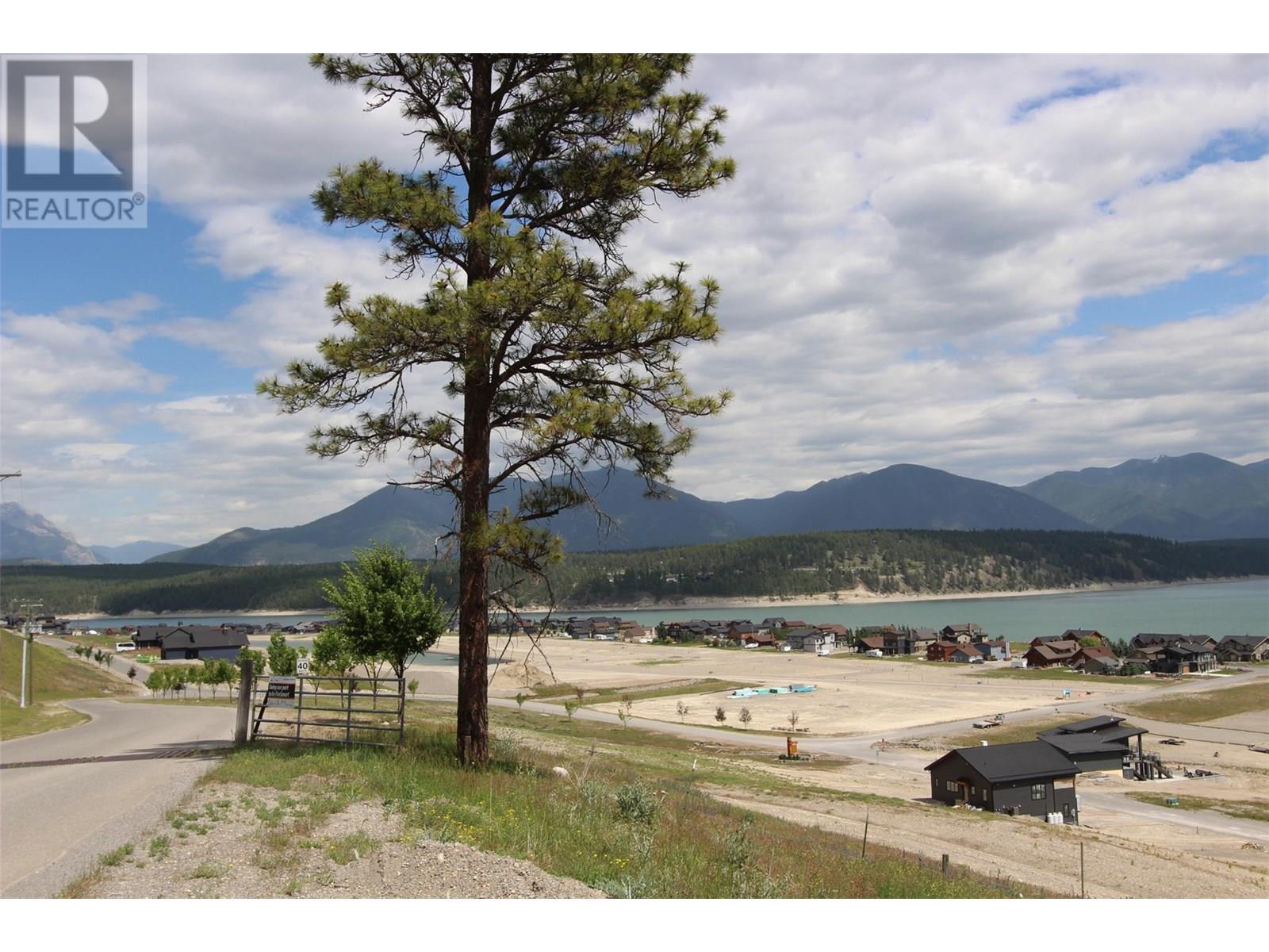 1695 Koocanusa Lake Drive, Newgate, British Columbia  V0B 1T5 - Photo 13 - 10351321