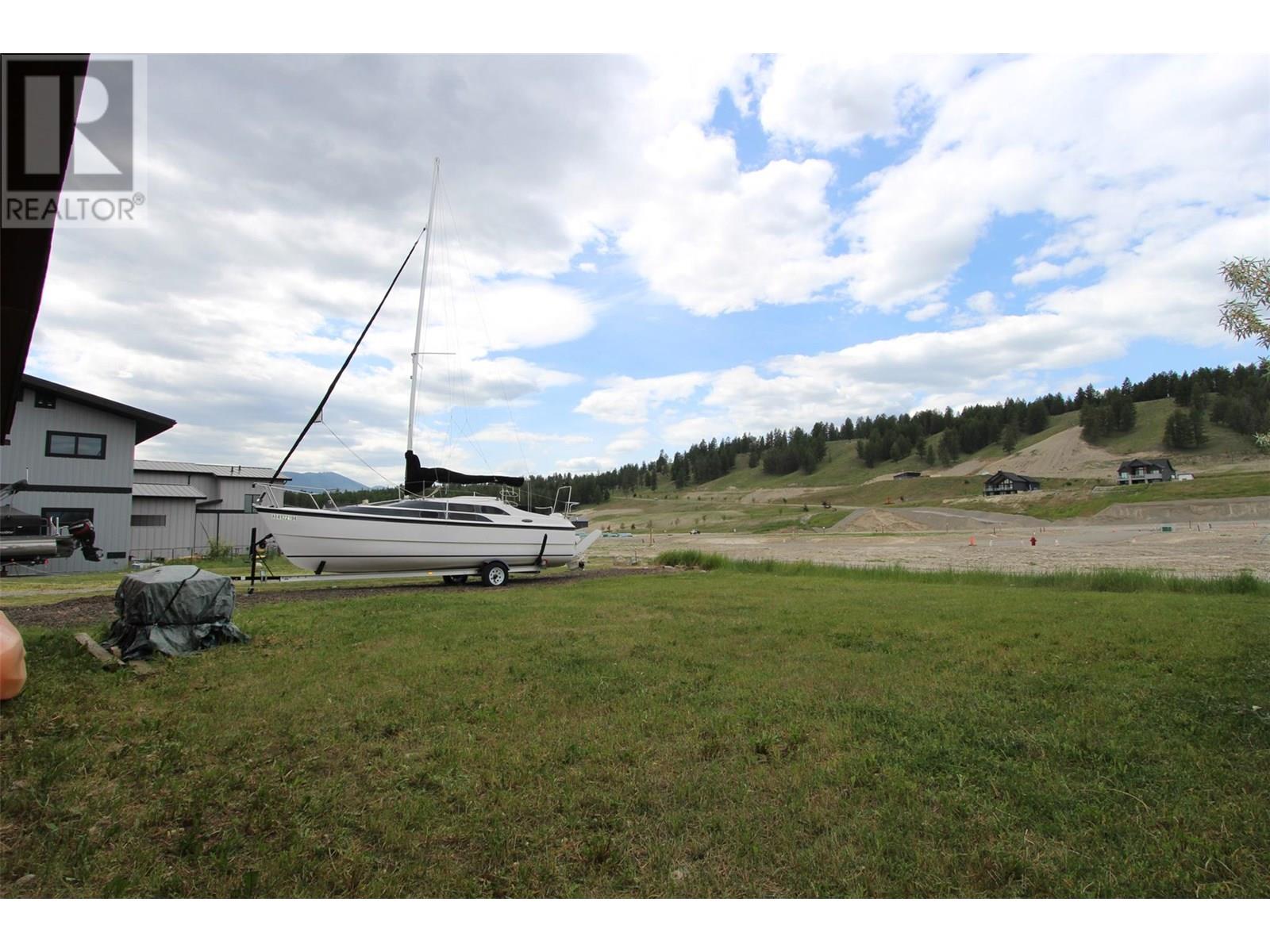 1695 Koocanusa Lake Drive, Newgate, British Columbia  V0B 1T5 - Photo 5 - 10351321