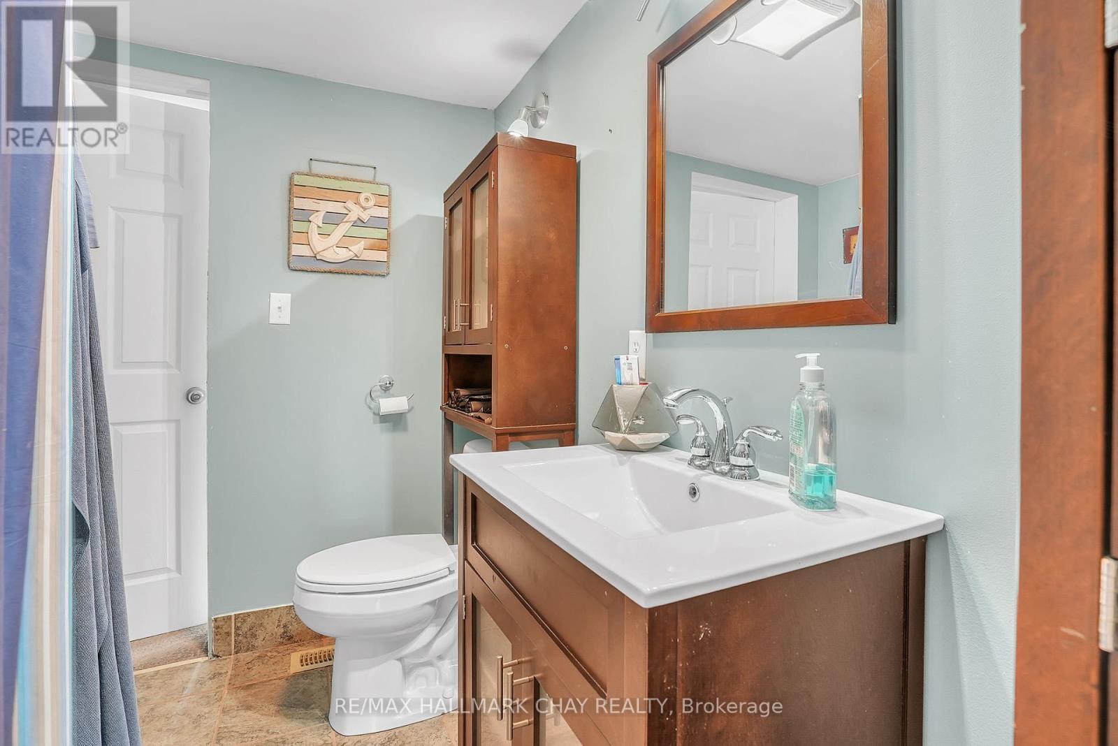 2533 Flos 3 Road W, Springwater, Ontario  L0L 2K0 - Photo 10 - S12214025