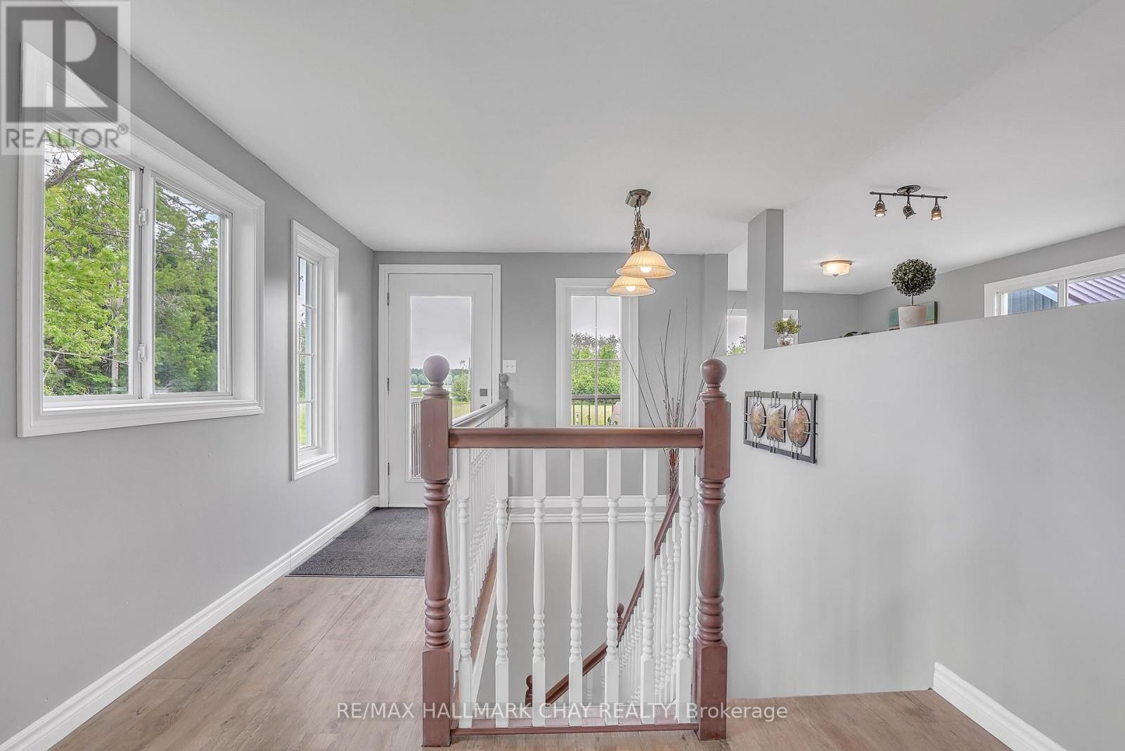 2533 Flos 3 Road W, Springwater, Ontario  L0L 2K0 - Photo 3 - S12214025