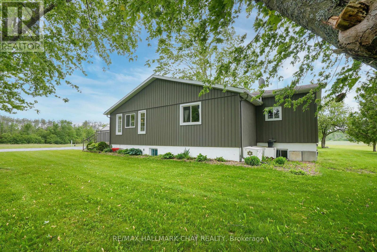 2533 Flos 3 Road W, Springwater, Ontario  L0L 2K0 - Photo 32 - S12214025