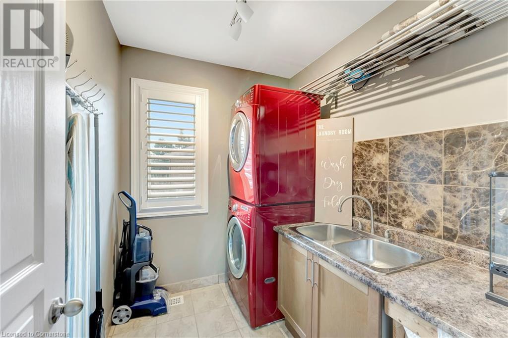 349 Valridge Drive, Hamilton, Ontario  L9G 0B1 - Photo 25 - 40740308