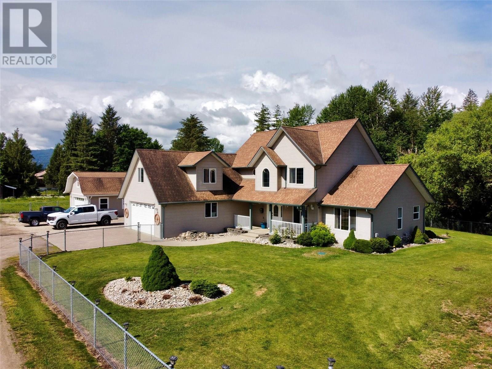 160 Carlin Street, Grindrod, British Columbia  V0E 1Y0 - Photo 1 - 10350962
