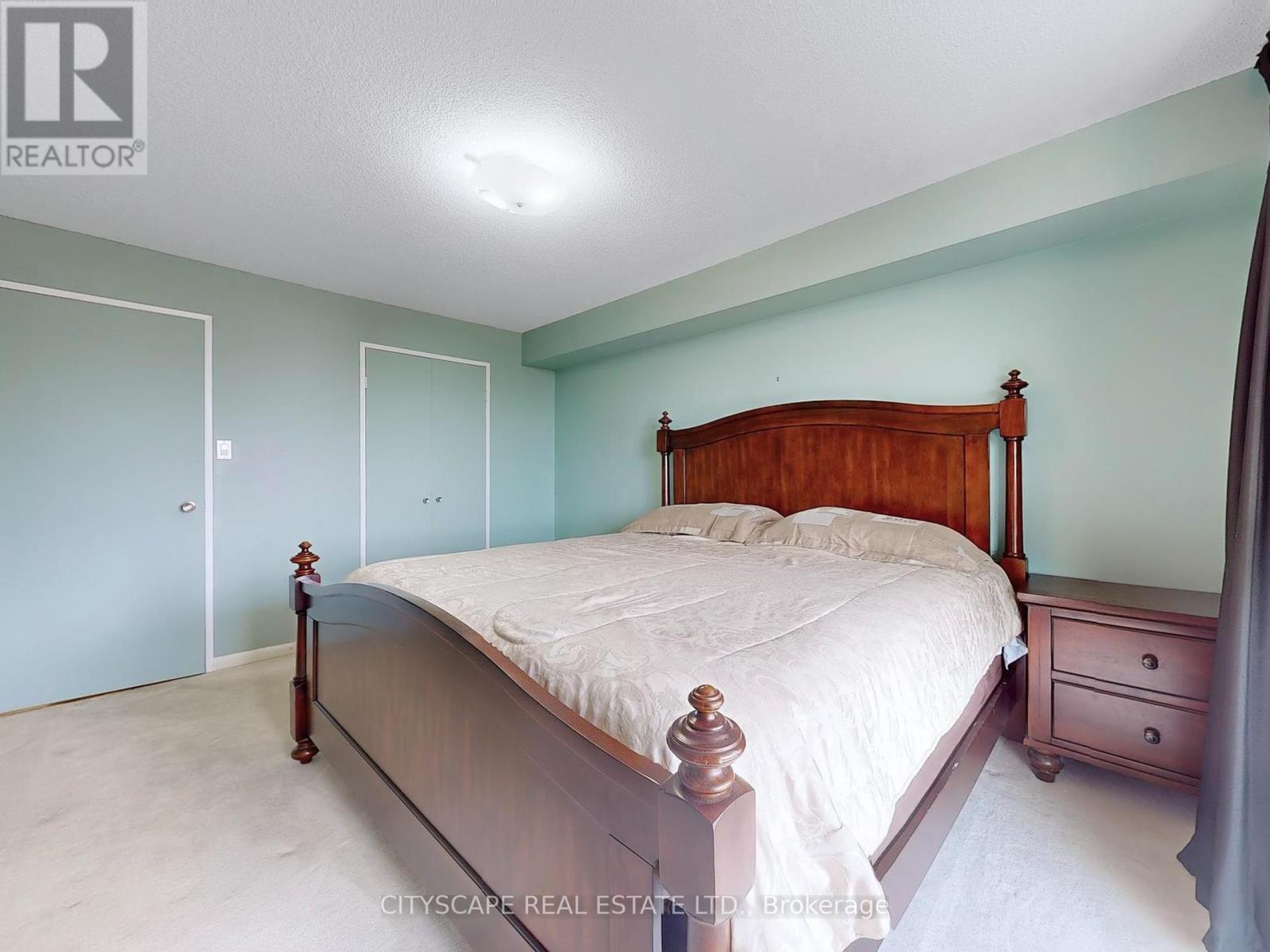 406 - 1320 Mississauga Valley Boulevard, Mississauga (Mississauga Valleys), Ontario  L5A 3R6 - Photo 11 - W12213980