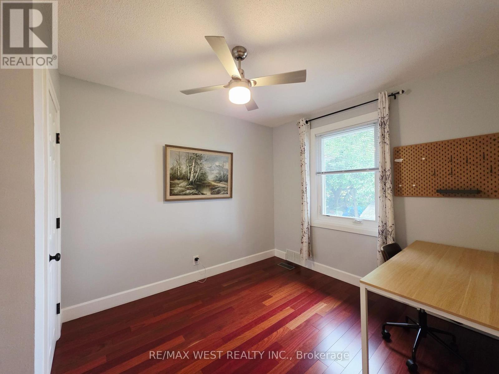 357 Rustic Road, Toronto (Maple Leaf), Ontario  M6L 1W6 - Photo 16 - W12213986