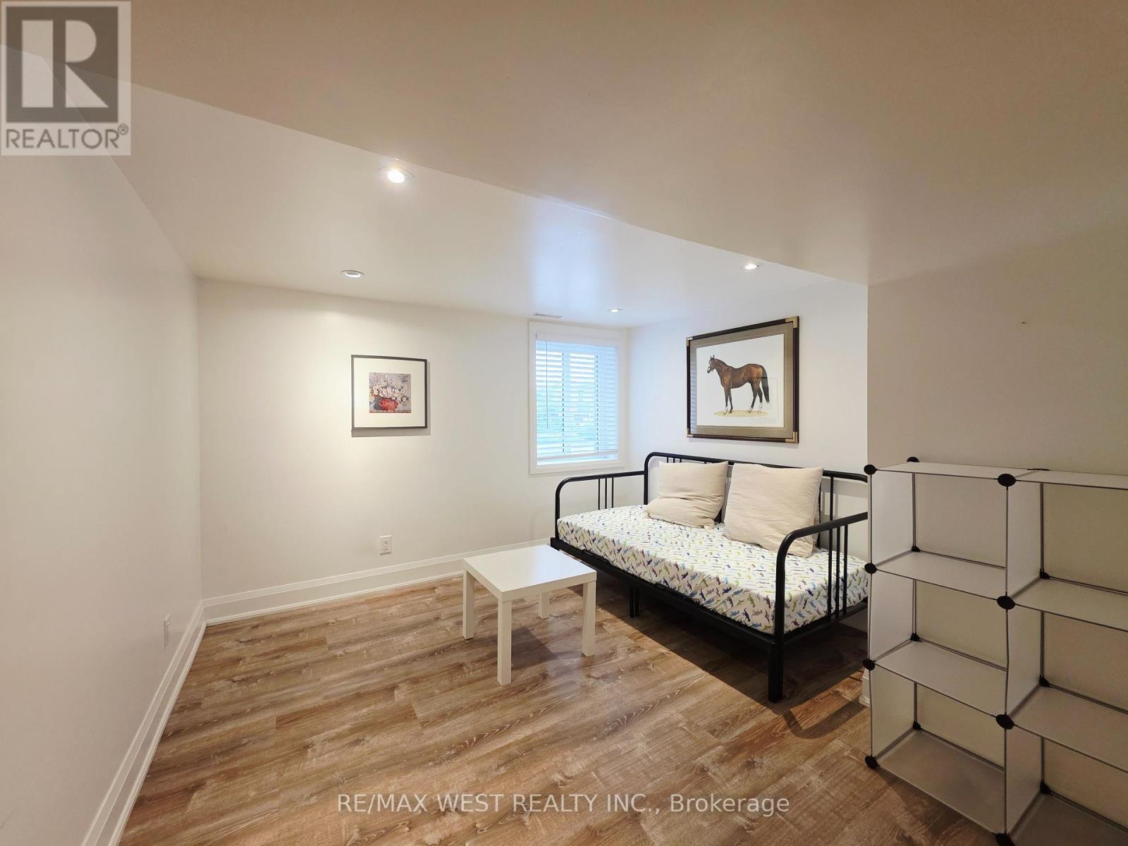 357 Rustic Road, Toronto (Maple Leaf), Ontario  M6L 1W6 - Photo 21 - W12213986
