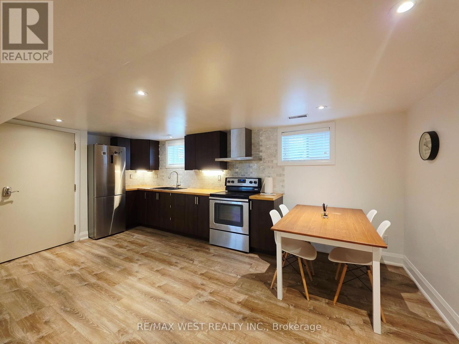 357 Rustic Road, Toronto (Maple Leaf), Ontario  M6L 1W6 - Photo 23 - W12213986