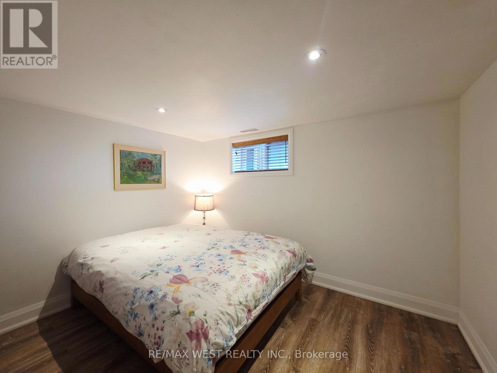 357 Rustic Road, Toronto (Maple Leaf), Ontario  M6L 1W6 - Photo 26 - W12213986