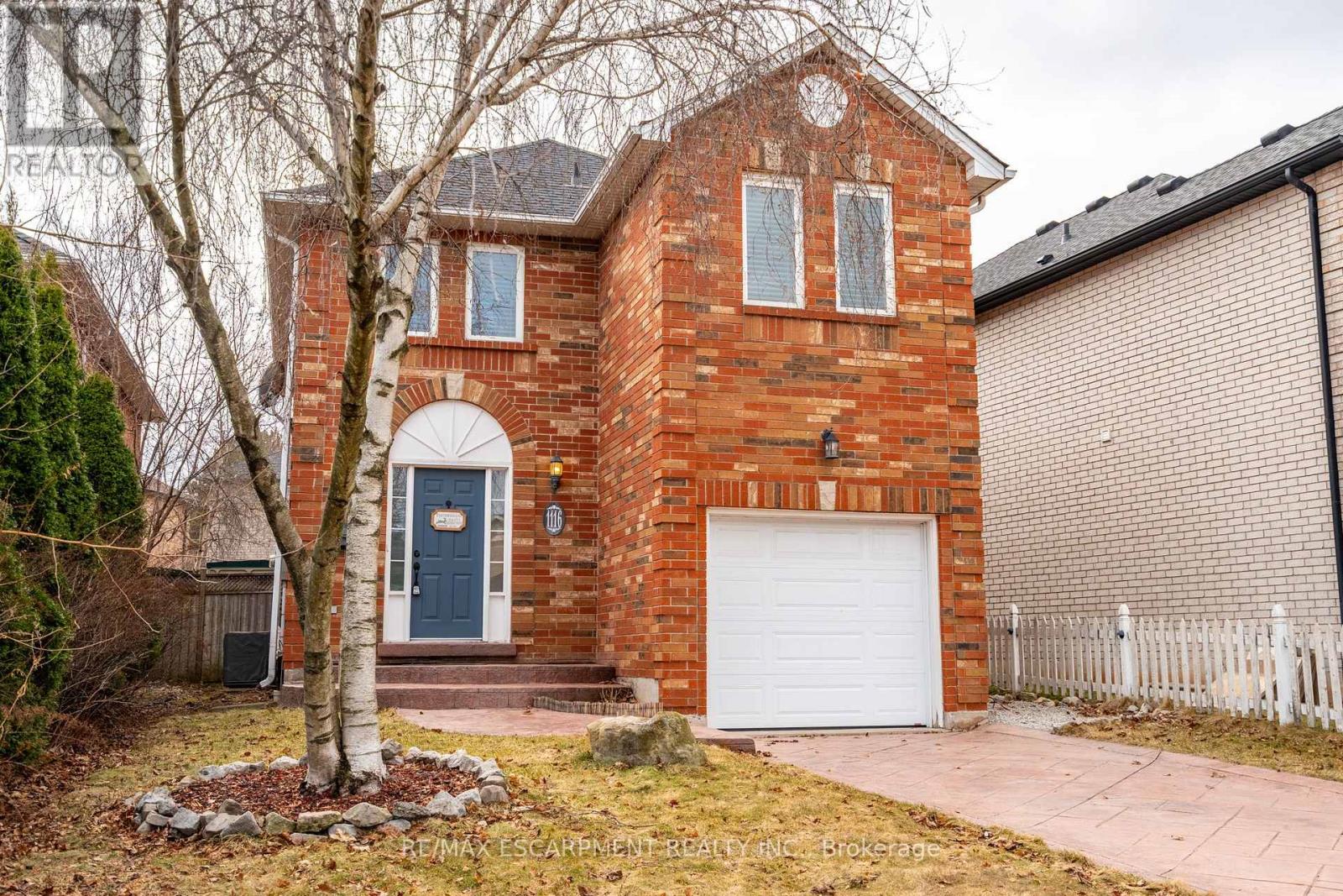 1116 Cedarwood Place, Burlington (Lasalle), Ontario  L7T 4K6 - Photo 3 - W12214005