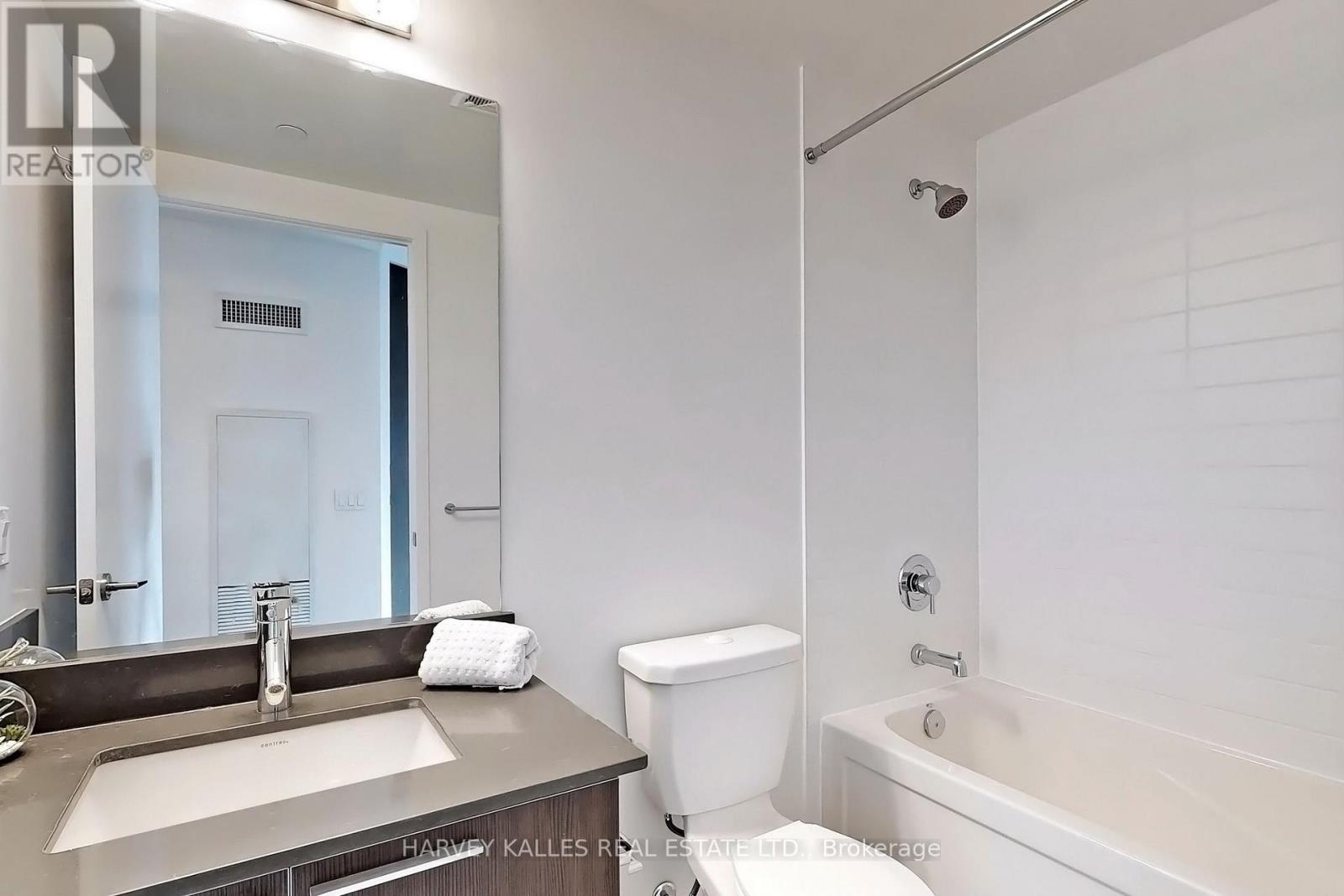 3804 - 10 Park Lawn Road, Toronto, Ontario  M8Y 0H9 - Photo 15 - W12214031