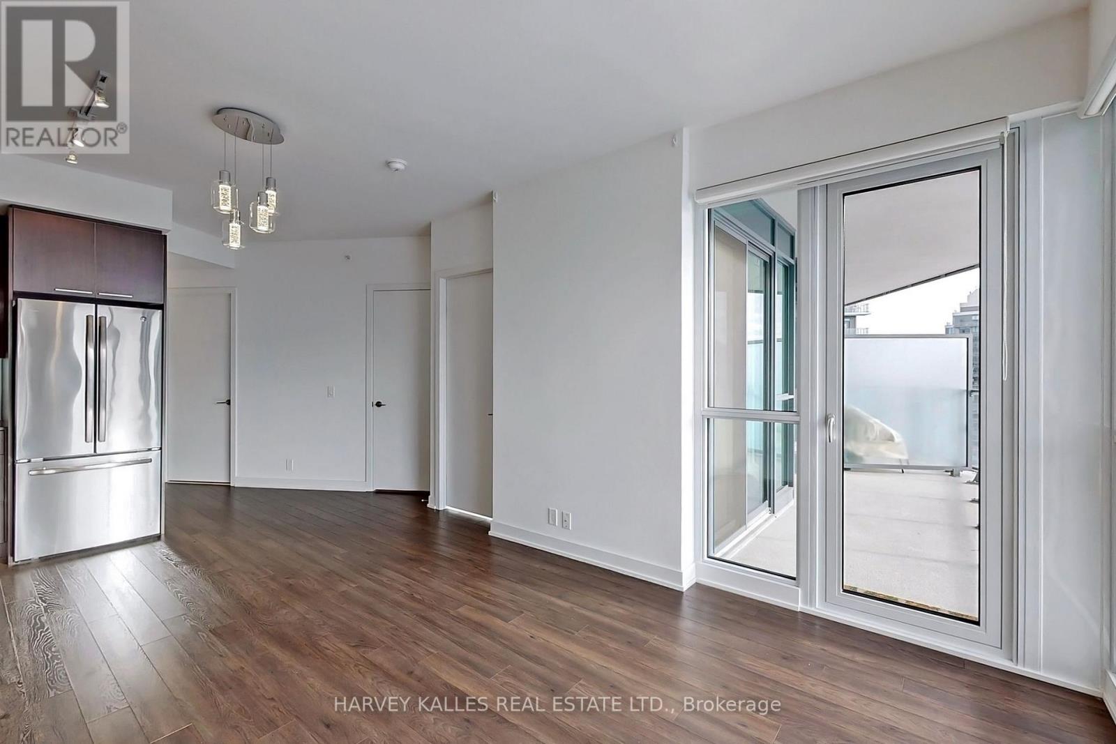 3804 - 10 Park Lawn Road, Toronto, Ontario  M8Y 0H9 - Photo 6 - W12214031
