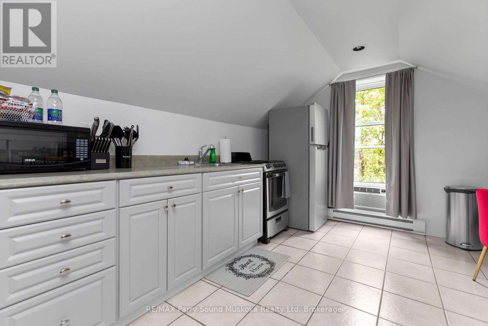 97 James Street, Parry Sound, Ontario  P2A 1T7 - Photo 19 - X12214108