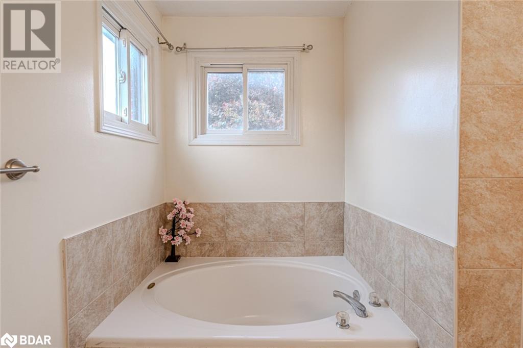 188 Kozlov Street, Barrie, Ontario  L4N 7H5 - Photo 14 - 40736511
