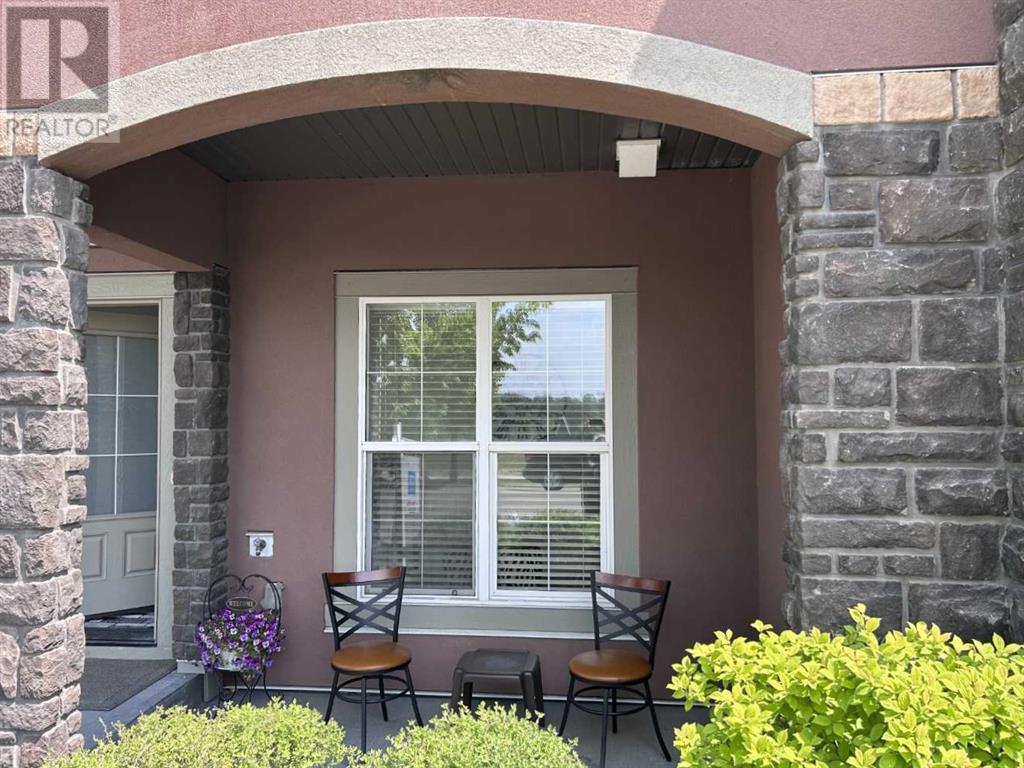 Property at 452 Quarry Way SE image 2