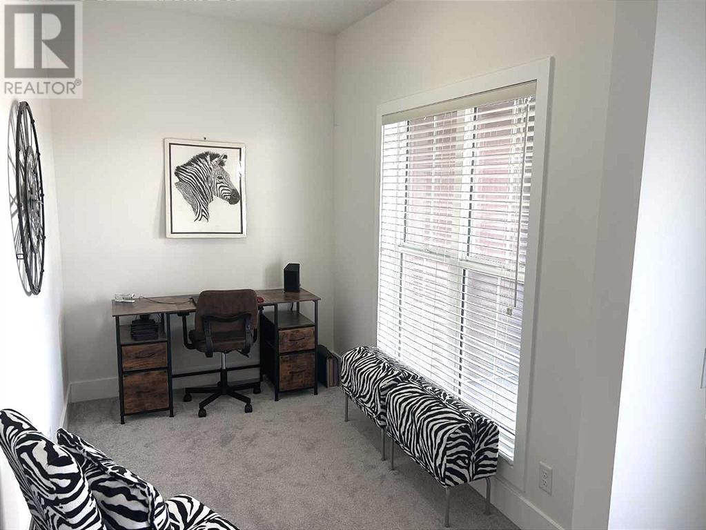 Property at 452 Quarry Way SE image 4