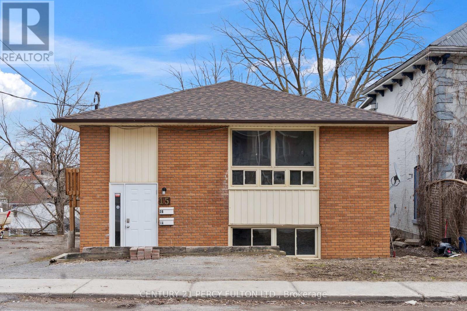 15 ISABEL STREET E, Belleville, Ontario
