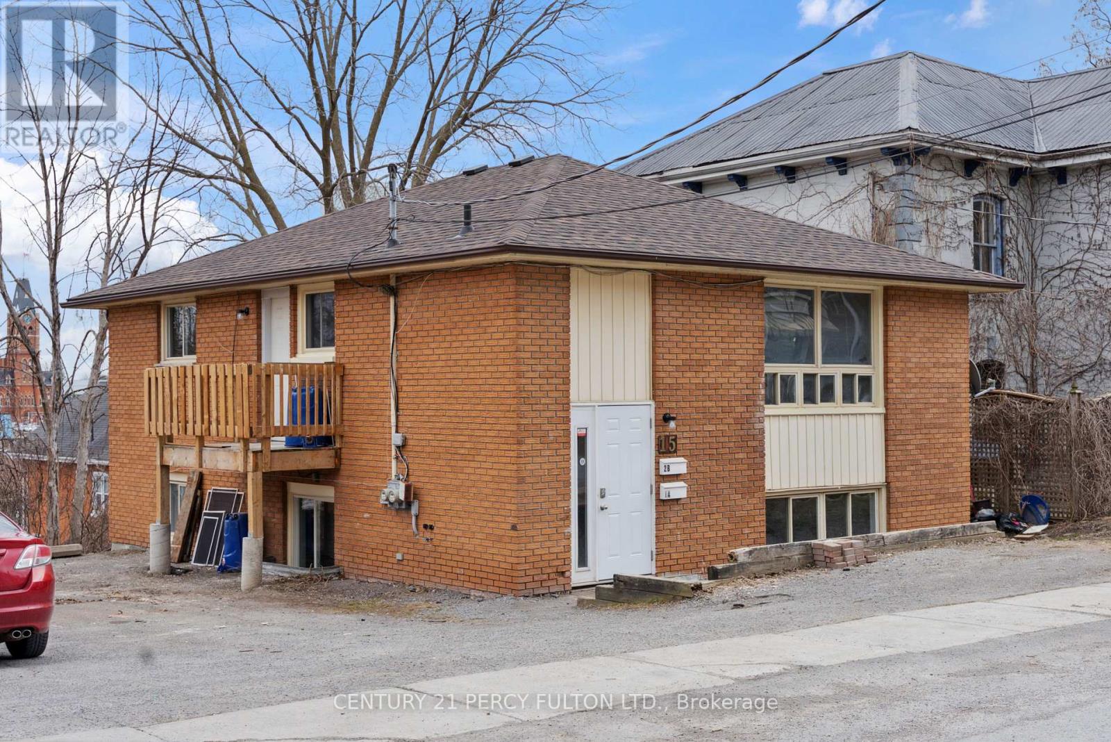 15 Isabel Street E, Belleville, Ontario  K8P 3N4 - Photo 3 - X12126875