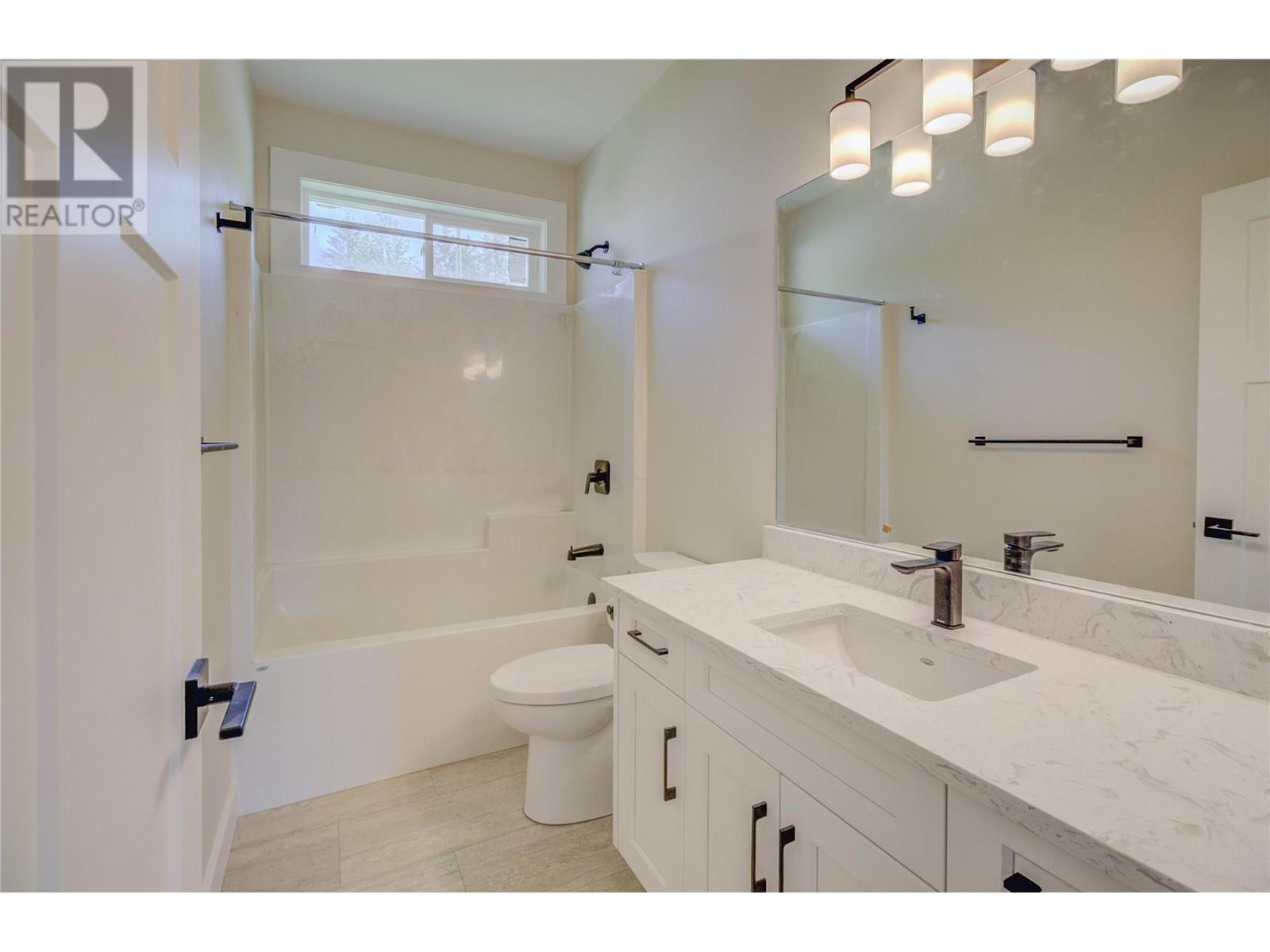 1740 9 Street Se, Salmon Arm, British Columbia  V1E 0G9 - Photo 24 - 10346897