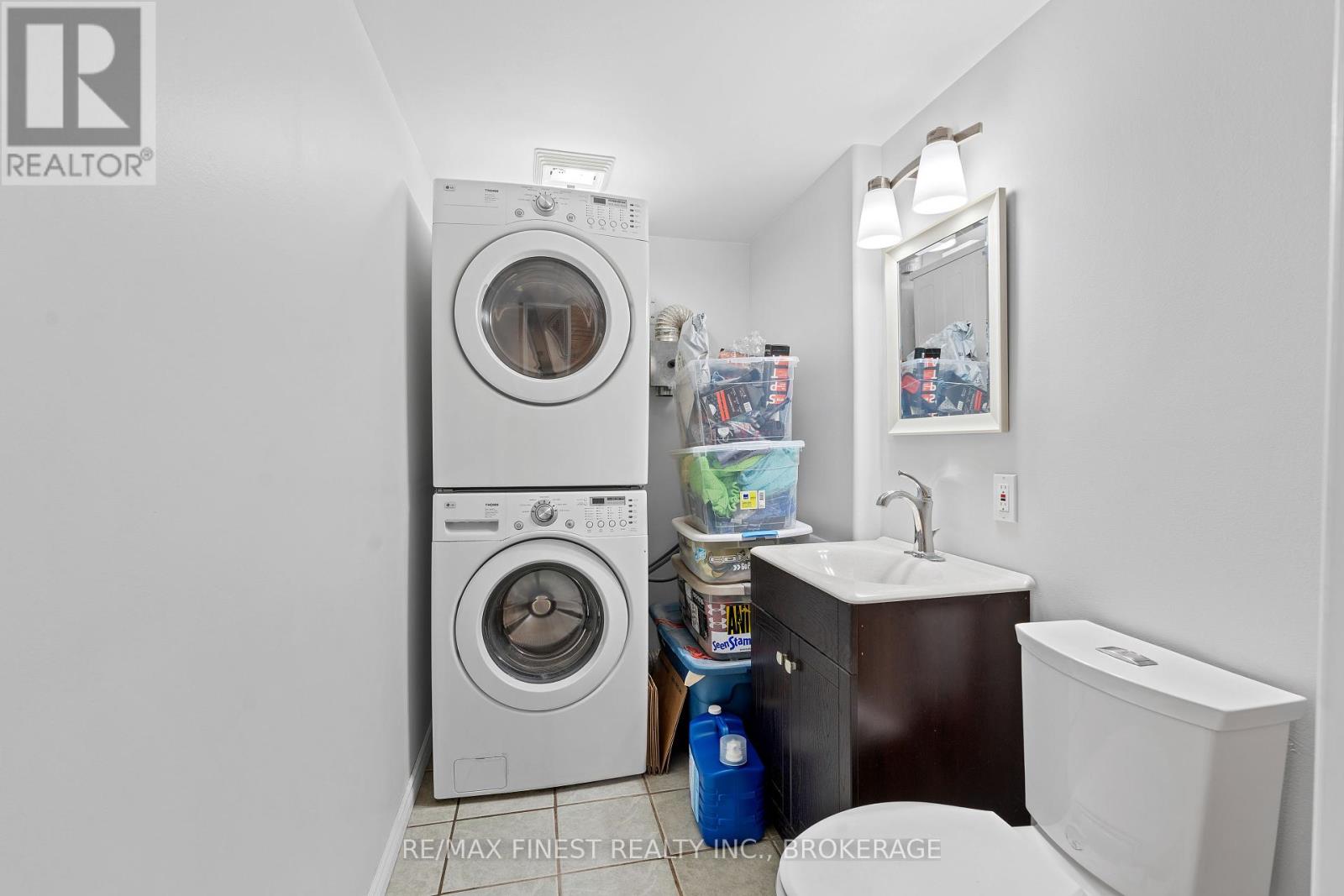 981 Rainbow Crescent, Kingston (Kingston East (Incl Barret Crt)), Ontario  K7K 7J3 - Photo 25 - X12212294