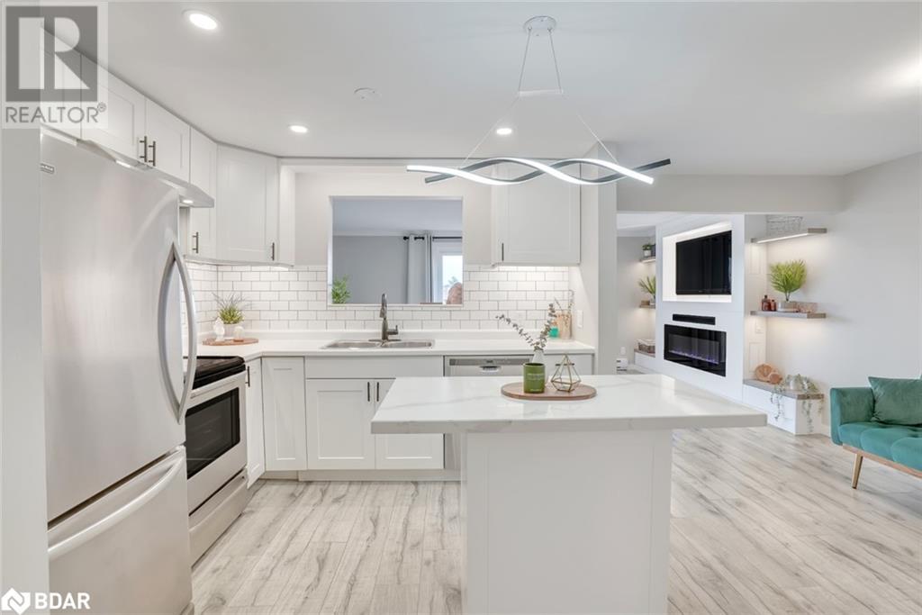 75 High Street, Collingwood, Ontario  L9Y 4V4 - Photo 1 - 40736920