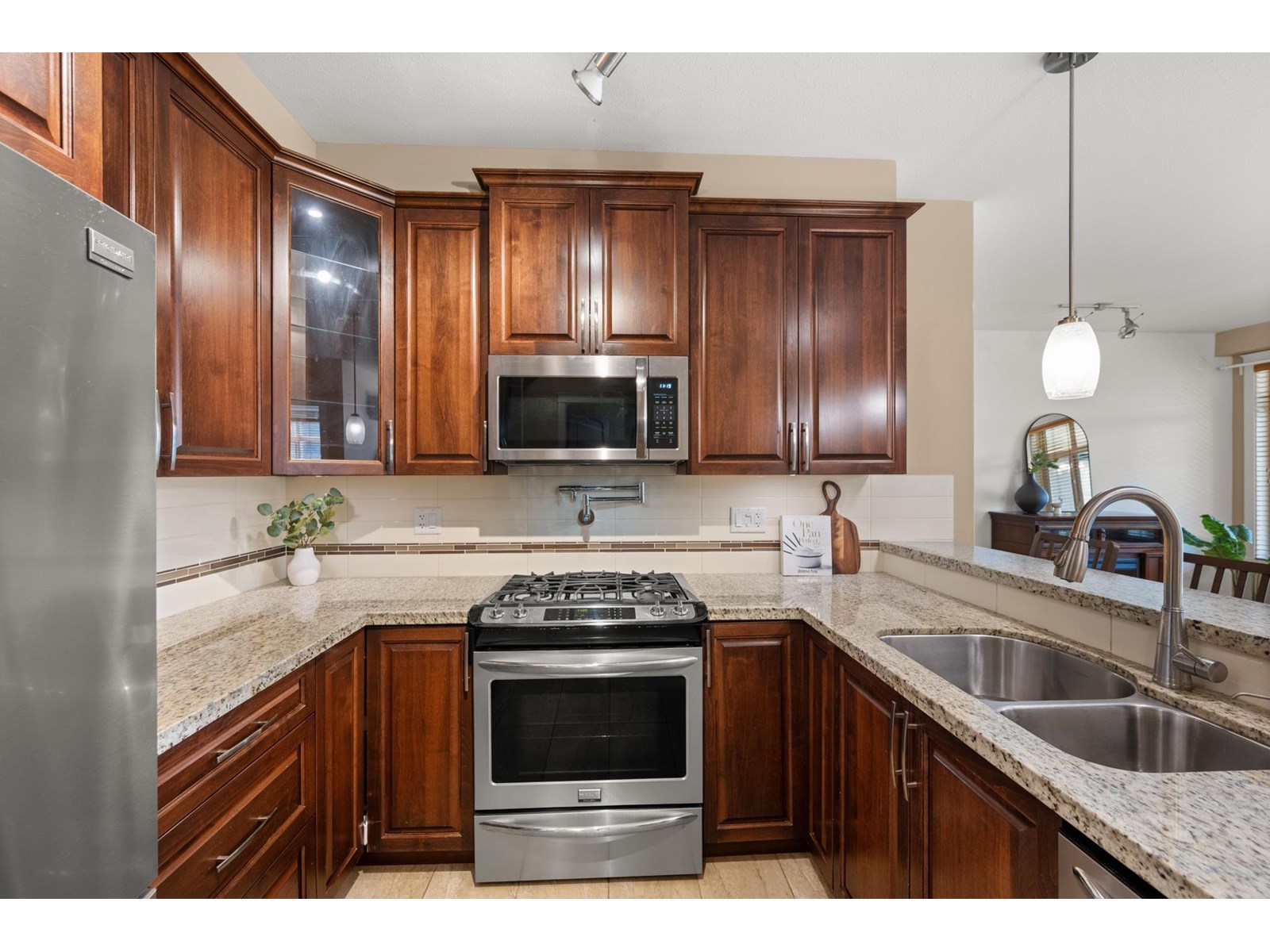 312 2860 Trethewey Street, Abbotsford, British Columbia  V2T 0G5 - Photo 10 - R3013458