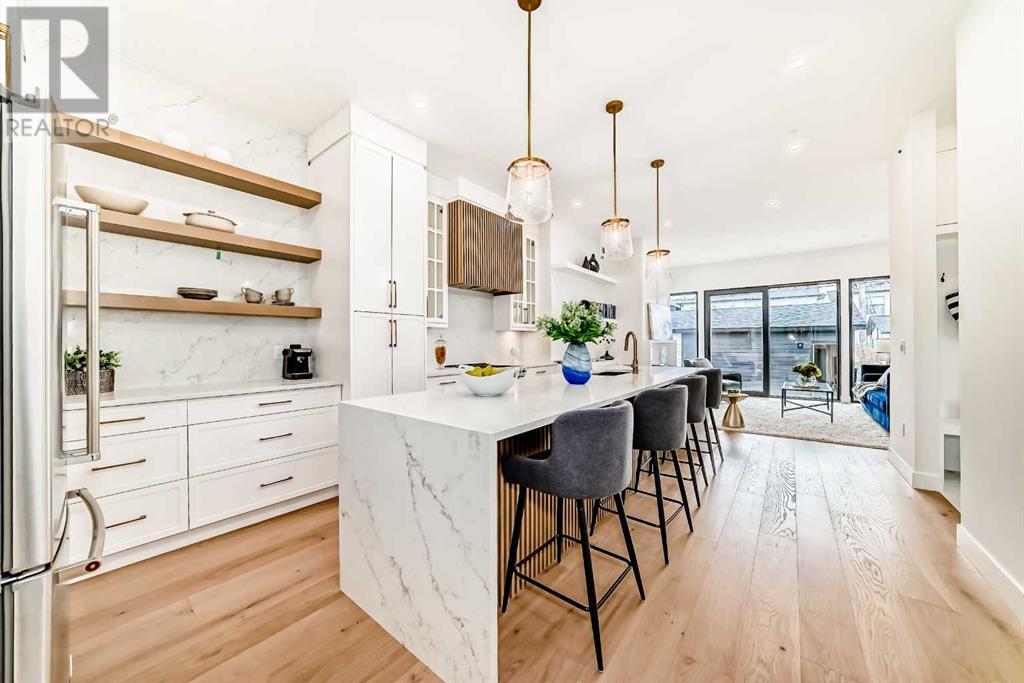 Property at B, 2135 53 Avenue SW image 1