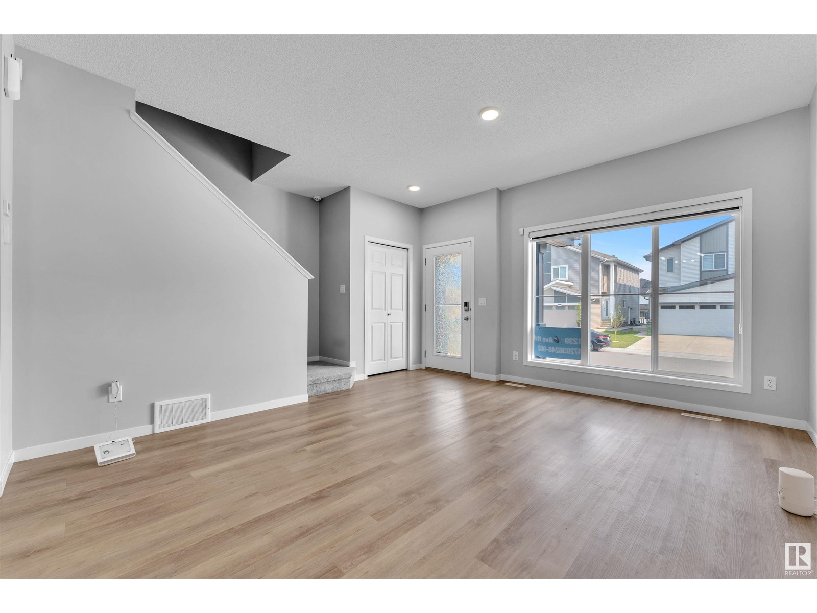 1239 16 Av Nw Nw, Edmonton, Alberta  T5J 3S9 - Photo 2 - E4441783