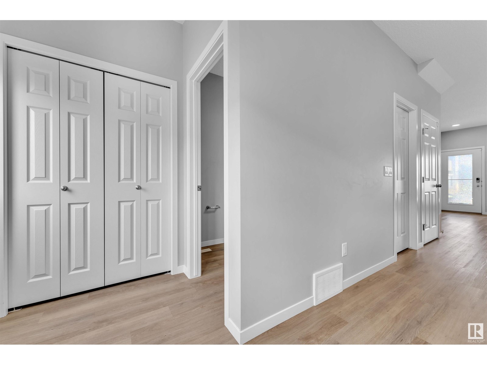 1239 16 Av Nw Nw, Edmonton, Alberta  T5J 3S9 - Photo 9 - E4441783