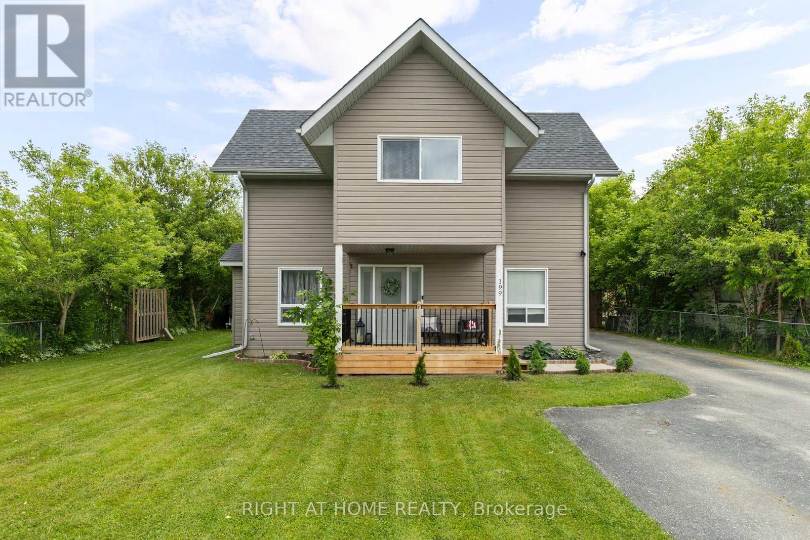 199 Centre Street, Essa, Ontario  L0M 1B0 - Photo 1 - N12063196