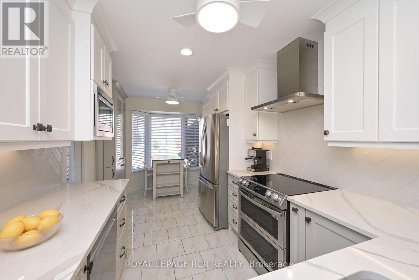 68 Riverview Road, New Tecumseth, Ontario  L9R 1R8 - Photo 8 - N12037600