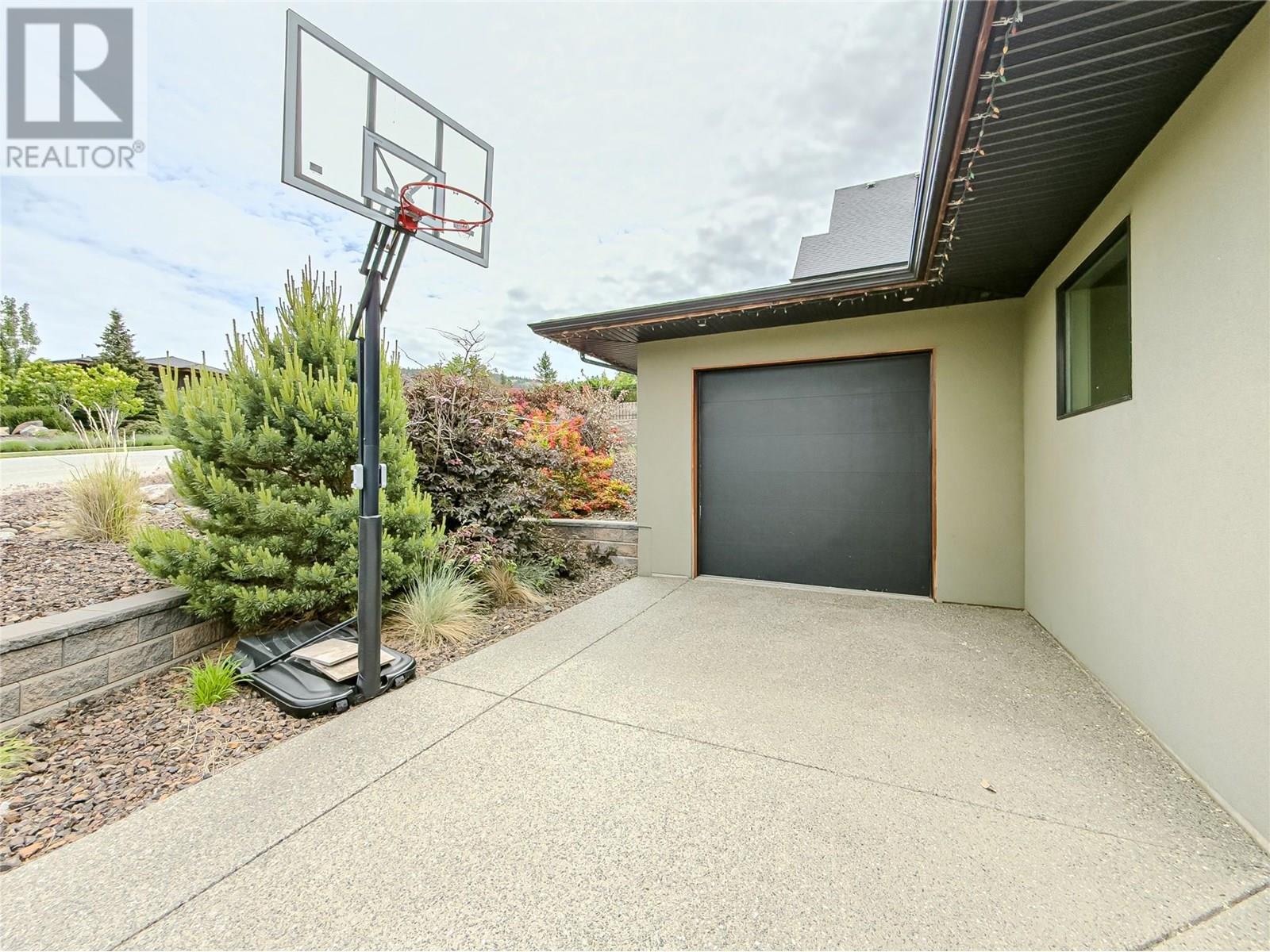 1760 Cheakamus Drive, Kamloops, British Columbia  V2E 2T6 - Photo 75 - 10351412