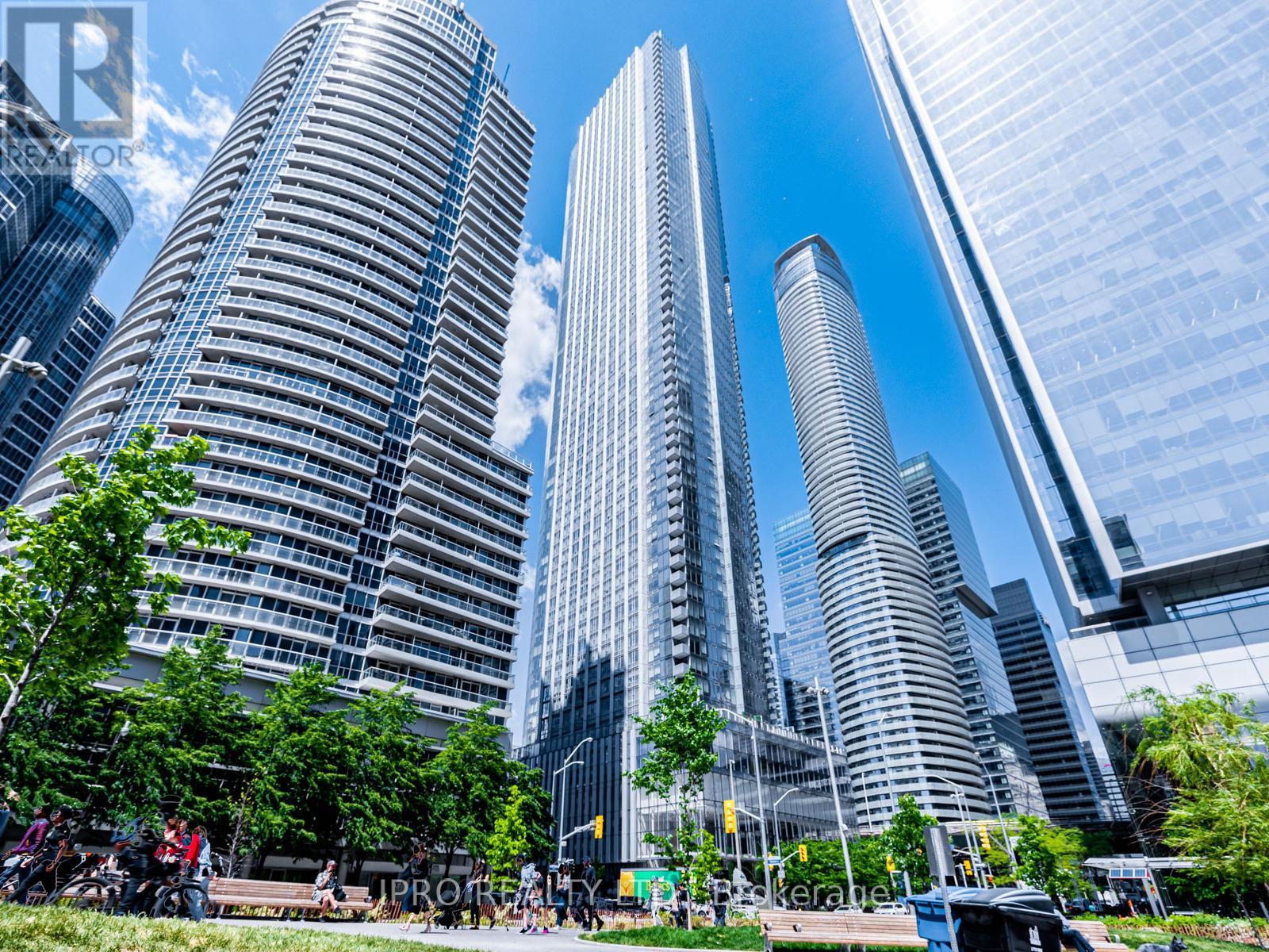 6102 - 10 YORK STREET, Toronto, Ontario