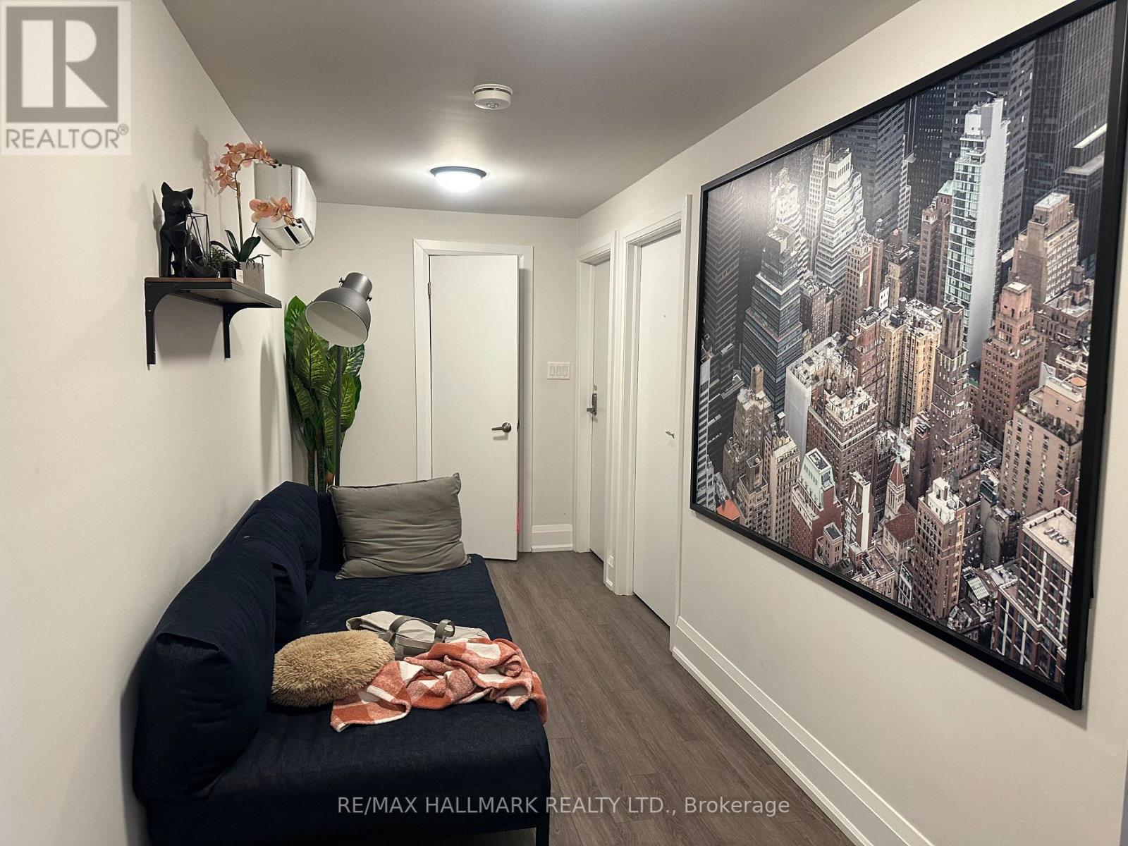 1 - 595 St Clair Avenue W, Toronto, Ontario  M6C 1A3 - Photo 1 - C12214093