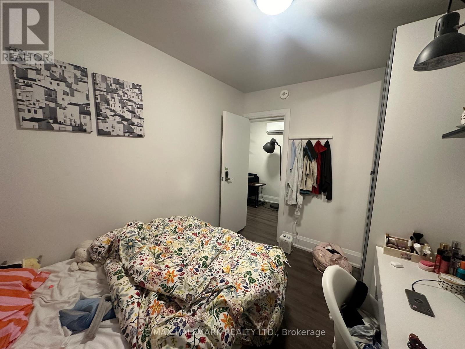 1 - 595 St Clair Avenue W, Toronto, Ontario  M6C 1A3 - Photo 19 - C12214093