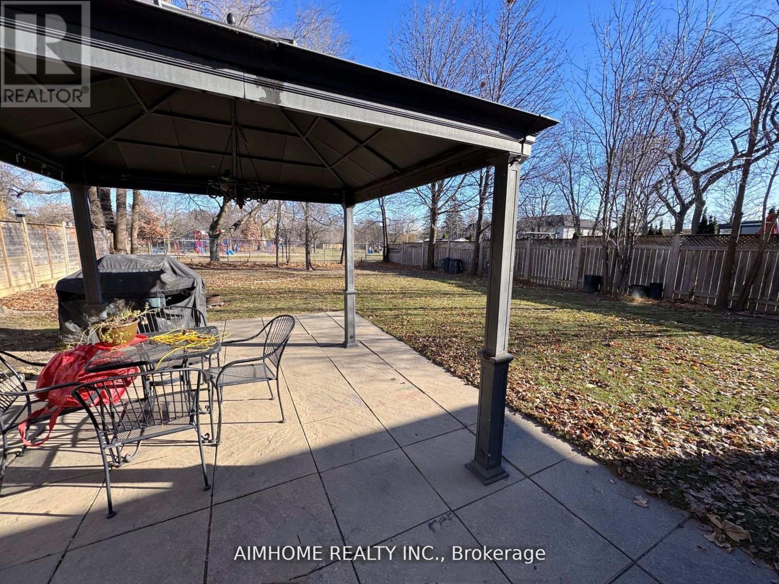 (Lower) - 5 Cloebury Court, Toronto, Ontario  M2R 1V7 - Photo 8 - C12214096