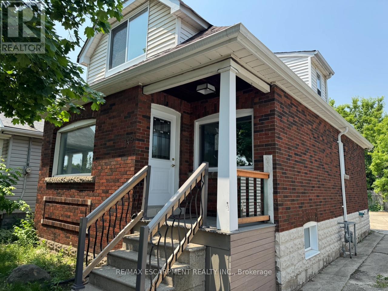 Property at 149 WEIR STREET N image 3