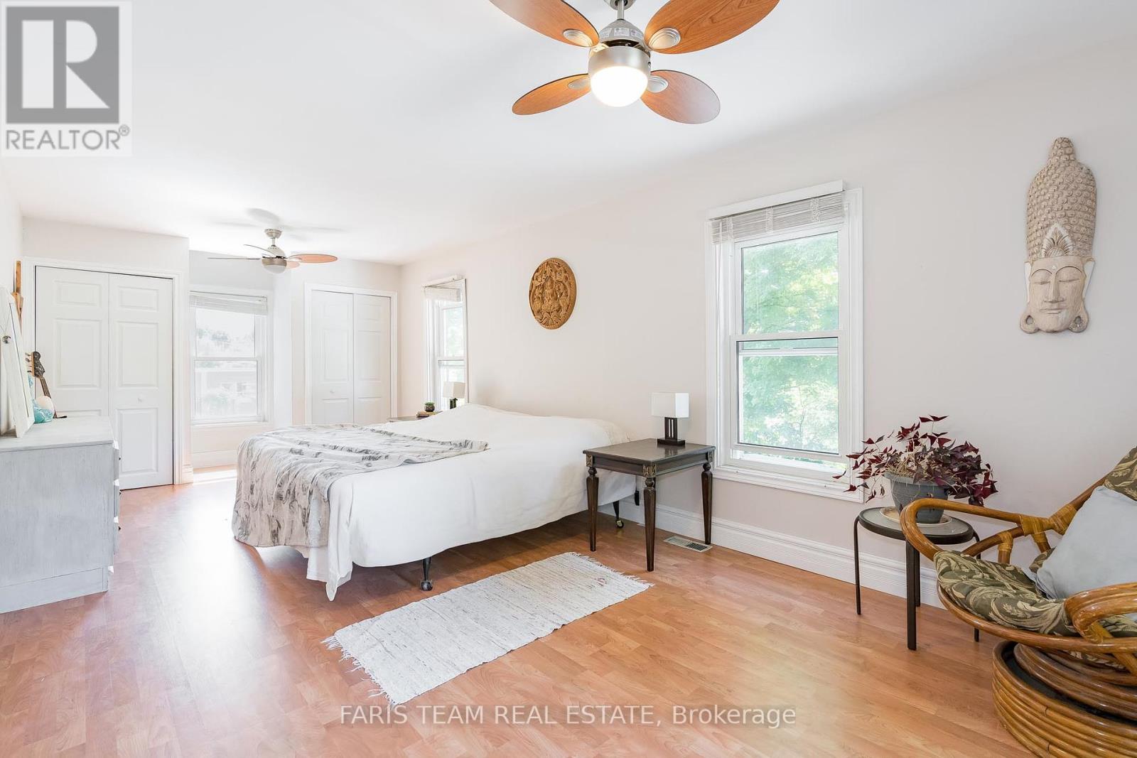 21 Robert Street E, Penetanguishene, Ontario  L9M 1A9 - Photo 12 - S12214053