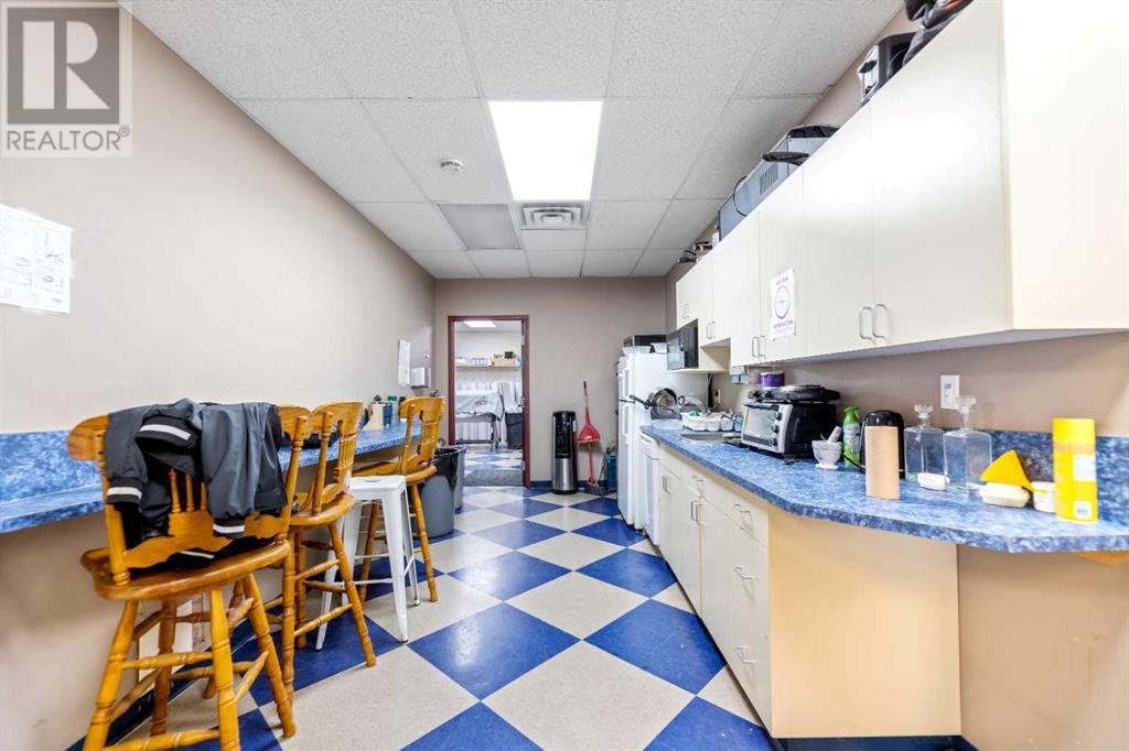4852 50 Avenue Ne, Calgary, Alberta  T3J 4L8 - Photo 15 - A2227690