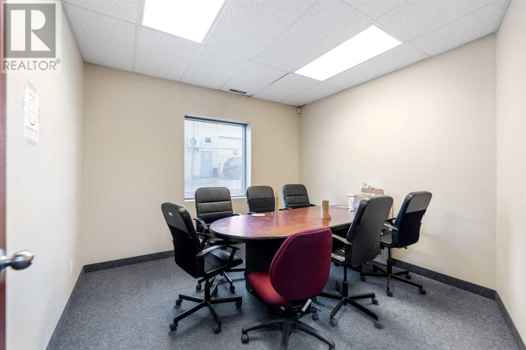 4852 50 Avenue Ne, Calgary, Alberta  T3J 4L8 - Photo 10 - A2227690