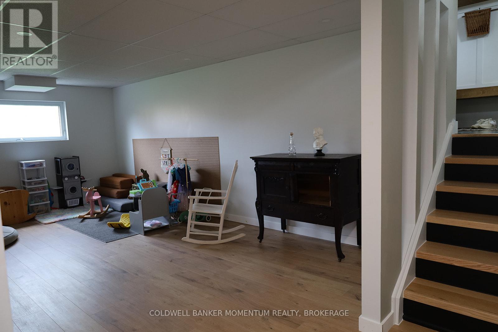 103 Glenayr Place, Welland, Ontario  L3C 3M6 - Photo 34 - X12121728