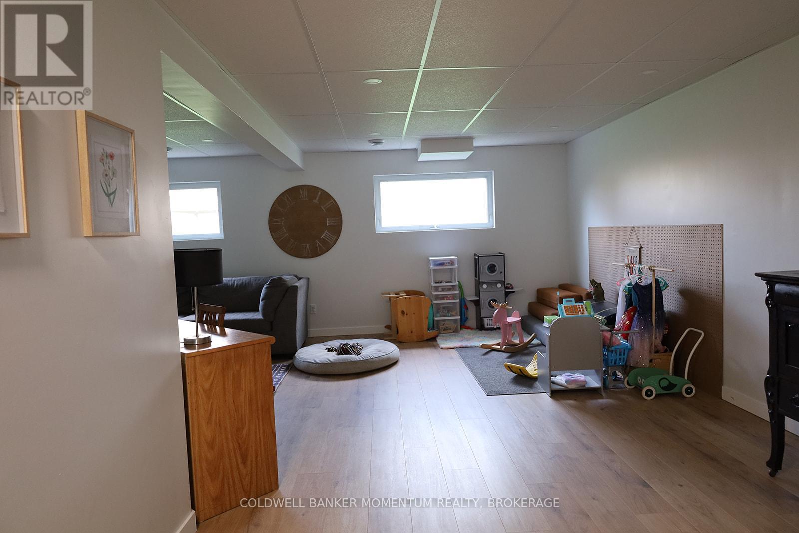 103 Glenayr Place, Welland, Ontario  L3C 3M6 - Photo 38 - X12121728