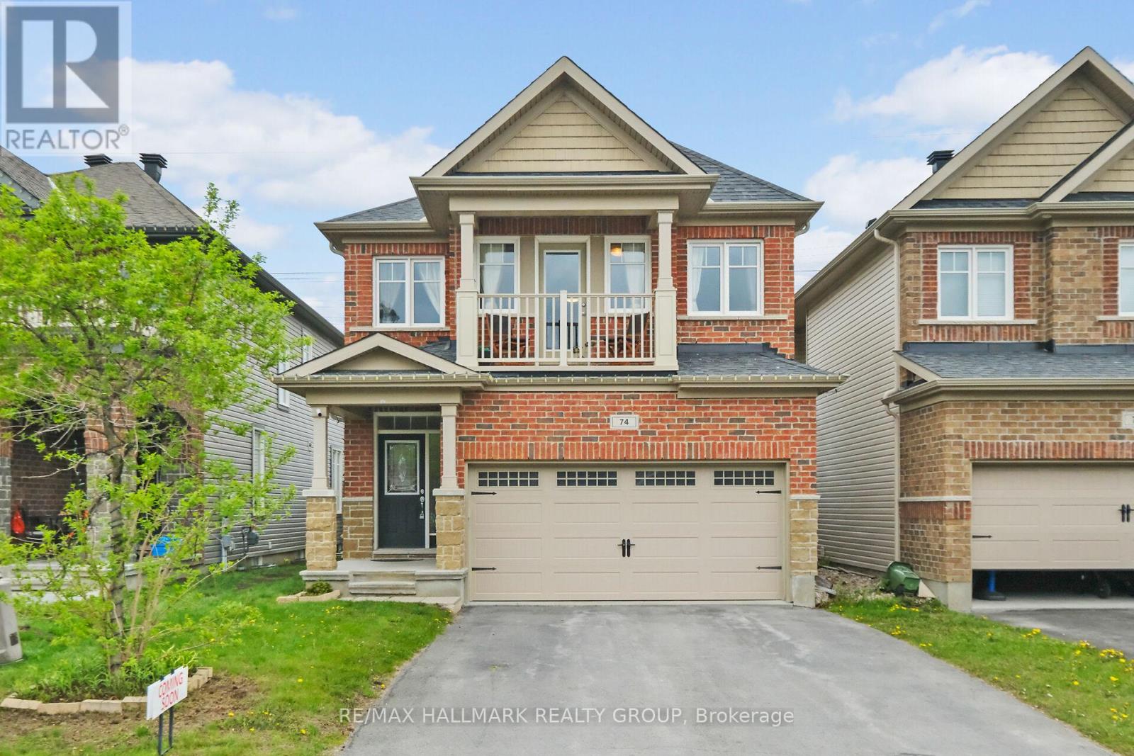 74 TAPADERO AVENUE, Ottawa, Ontario