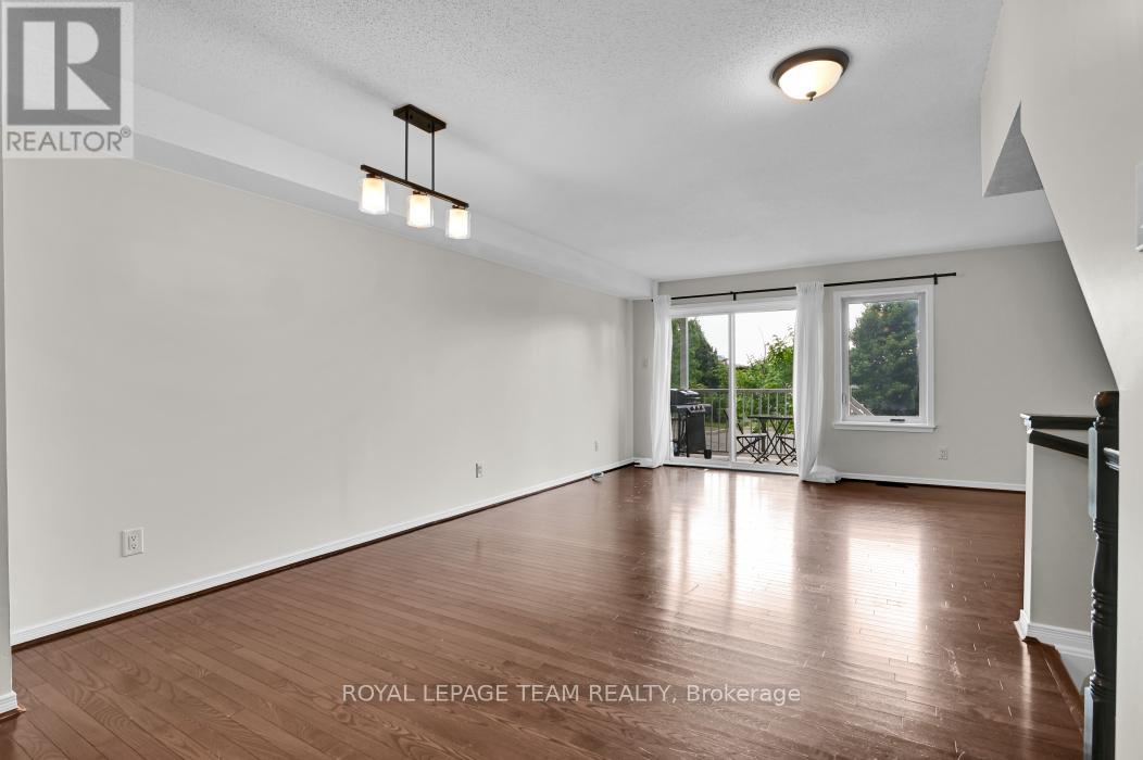 4027 Canyon Walk Drive S, Ottawa, Ontario  K1V 0Z4 - Photo 12 - X12214211
